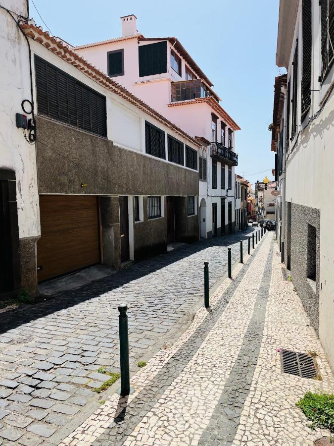 Lovely 2-Bedroom Rental Unit In Historic Funchal Esterno foto